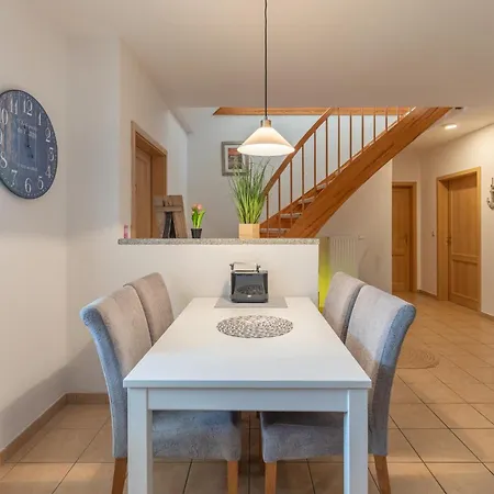 Gaestehaus Vier Jahreszeiten Holiday home Mildstedt